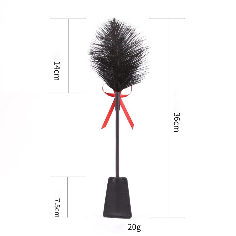 Black Feather Crop e Pala con fiocco rosso di 36cm